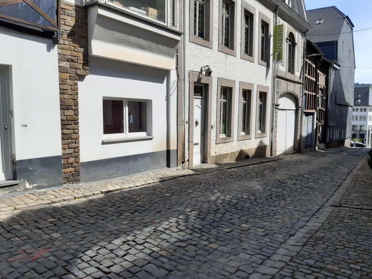 Le Chaumont Apartment Stavelot Exterior photo